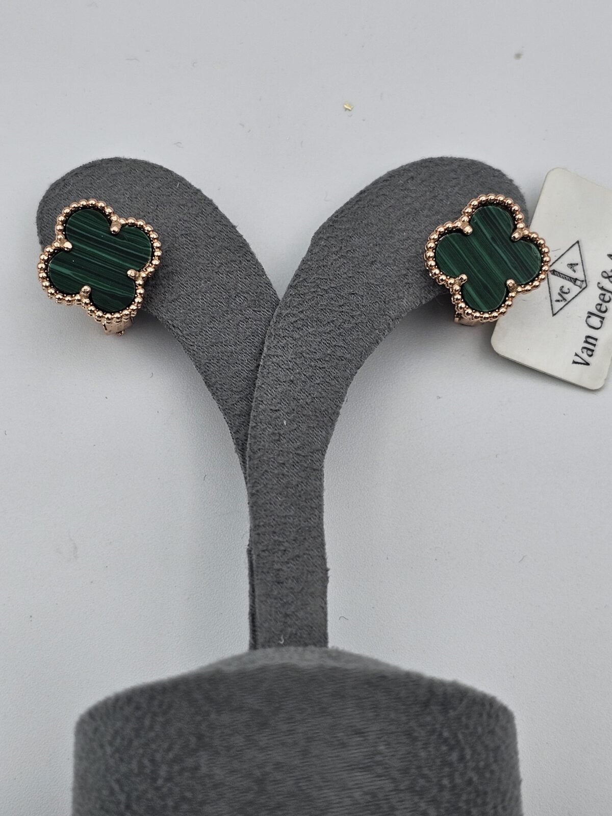 van cleef modeli büyük yonca doğal taş zümrüt yeşili rose omega vca küpe