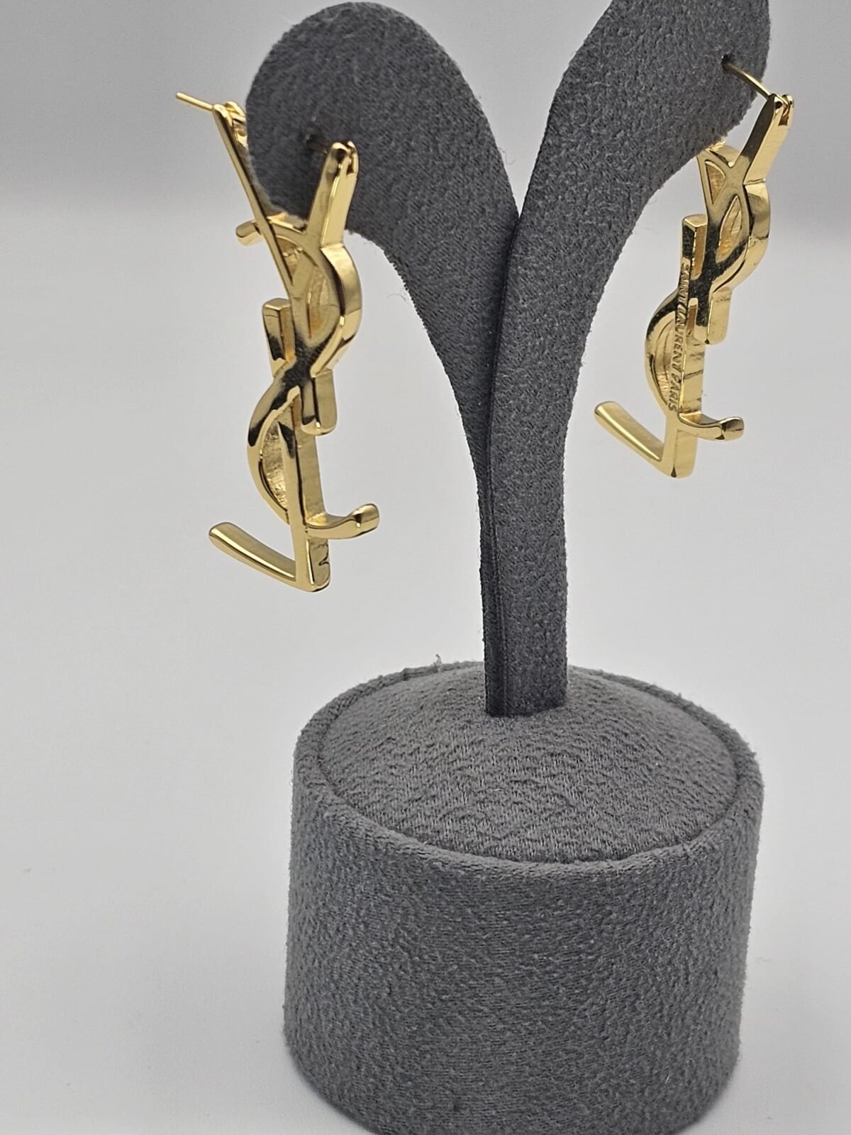 yves saint laurent modeli gold altın ysl küpe